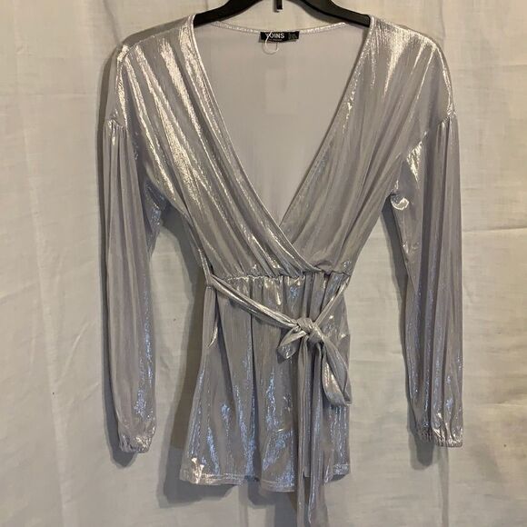 Yoins small silver shimmering long sleeve romper NWT - Picture 1 of 10